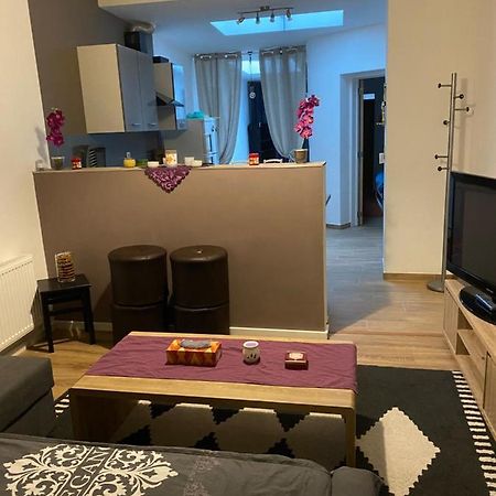 superbe appartement Charleroi Extérieur photo