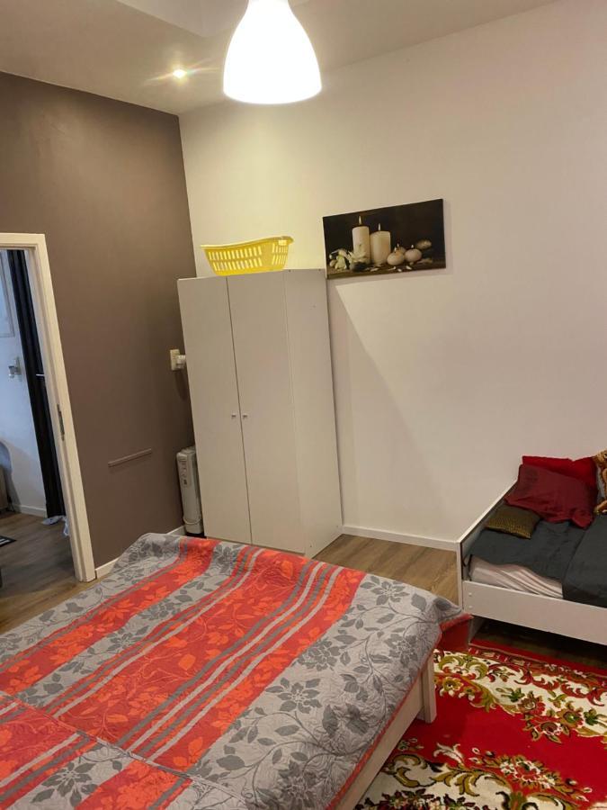 superbe appartement Charleroi Extérieur photo